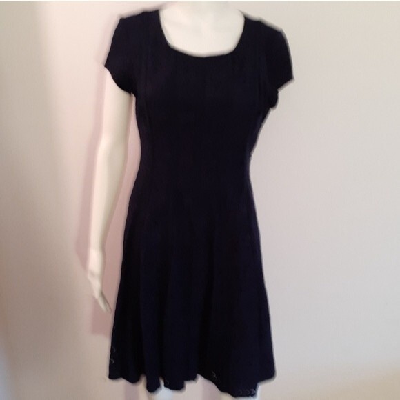 Sandra Darren dress black lace eyelet fitted cocktail dress 10 m party evening - Picture 2 of 12